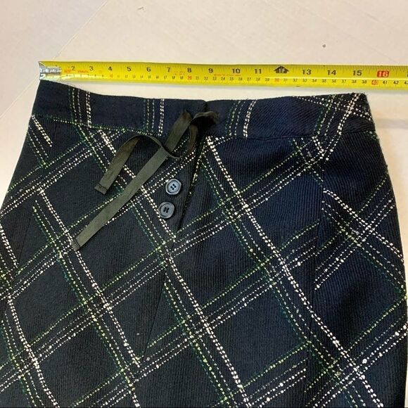 Dalia plaid skirt button and ribbon tie detail - Picture 3 of 7